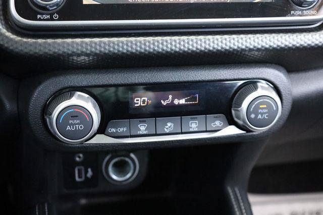 Used 2019 Nissan Kicks SV FWD image 33