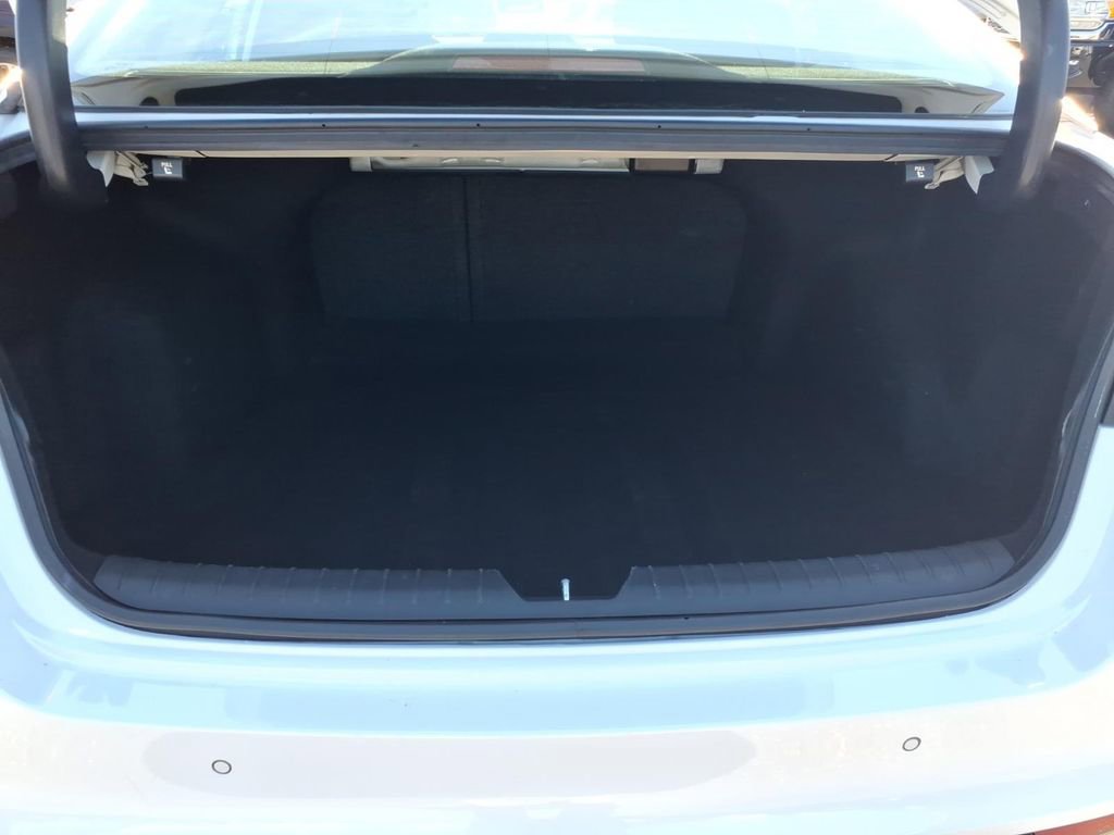 Used 2016 Kia Optima LX w/ LX Convenience Package image 17