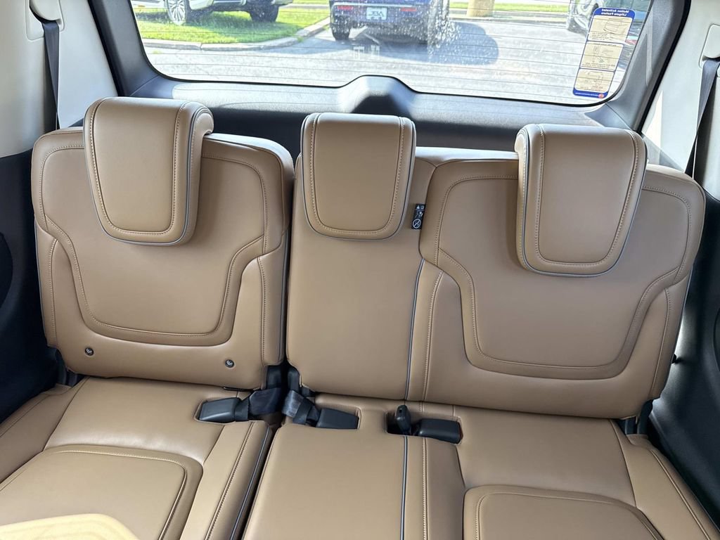 New 2027 INFINITI QX80 Luxe AWD/4WD image 19