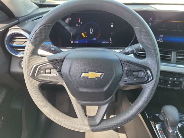 Used 2025 Chevrolet Trax LT FWD image 15