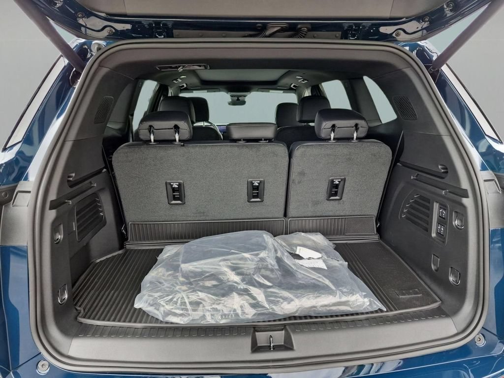 New 2027 Buick Enclave Avenir FWD image 26