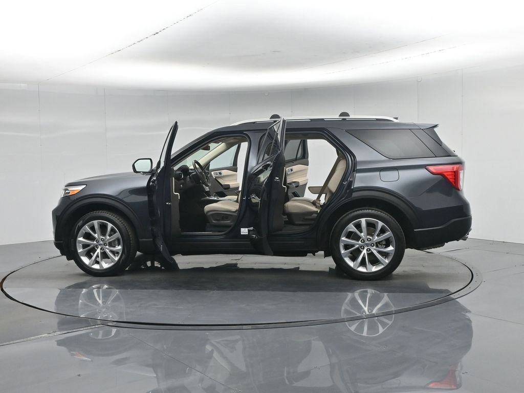 Used 2023 Ford Explorer Platinum AWD/4WD image 39