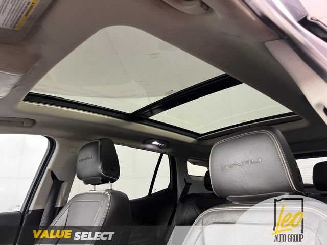 Used 2019 GMC Terrain Denali w/ Advanced Safety Package AWD/4WD image 14