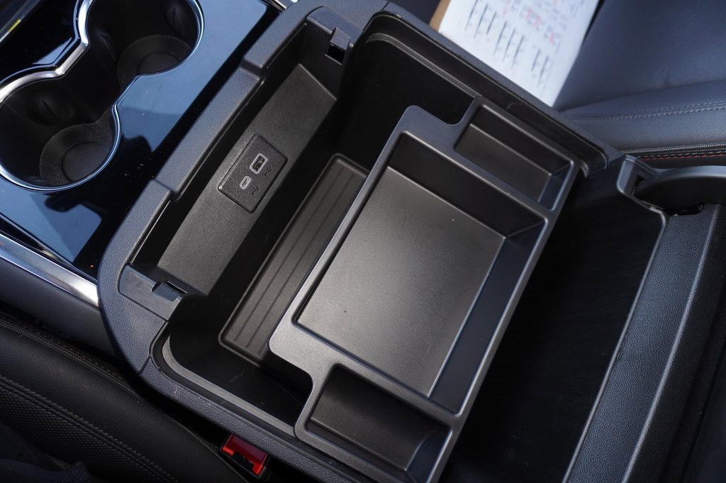 Used 2025 Chevrolet Suburban RST image 22