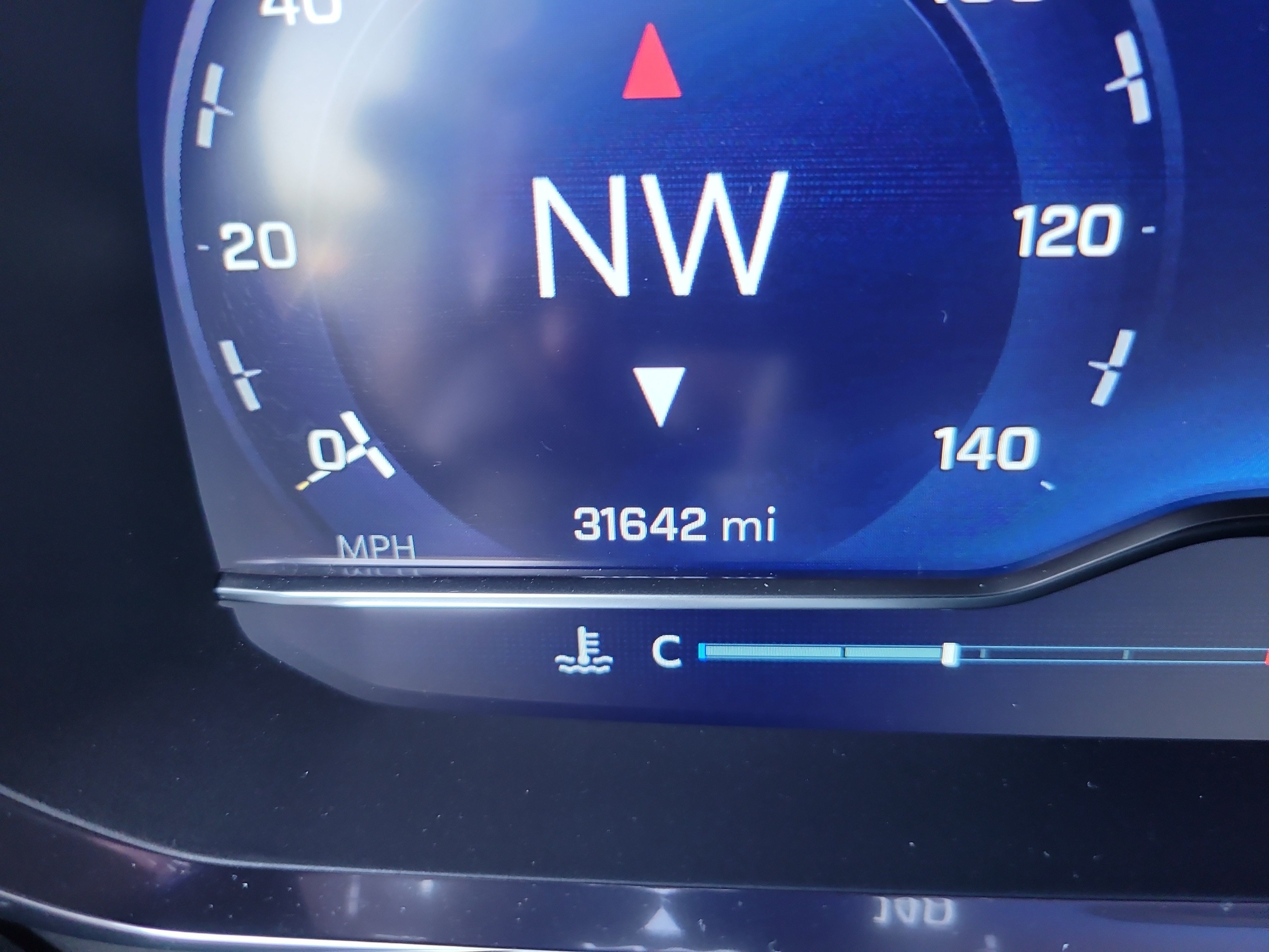 Used 2024 Chevrolet Suburban High Country AWD/4WD image 32