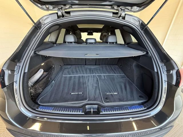Used 2025 Mercedes-Benz GLC 300 4MATIC image 17