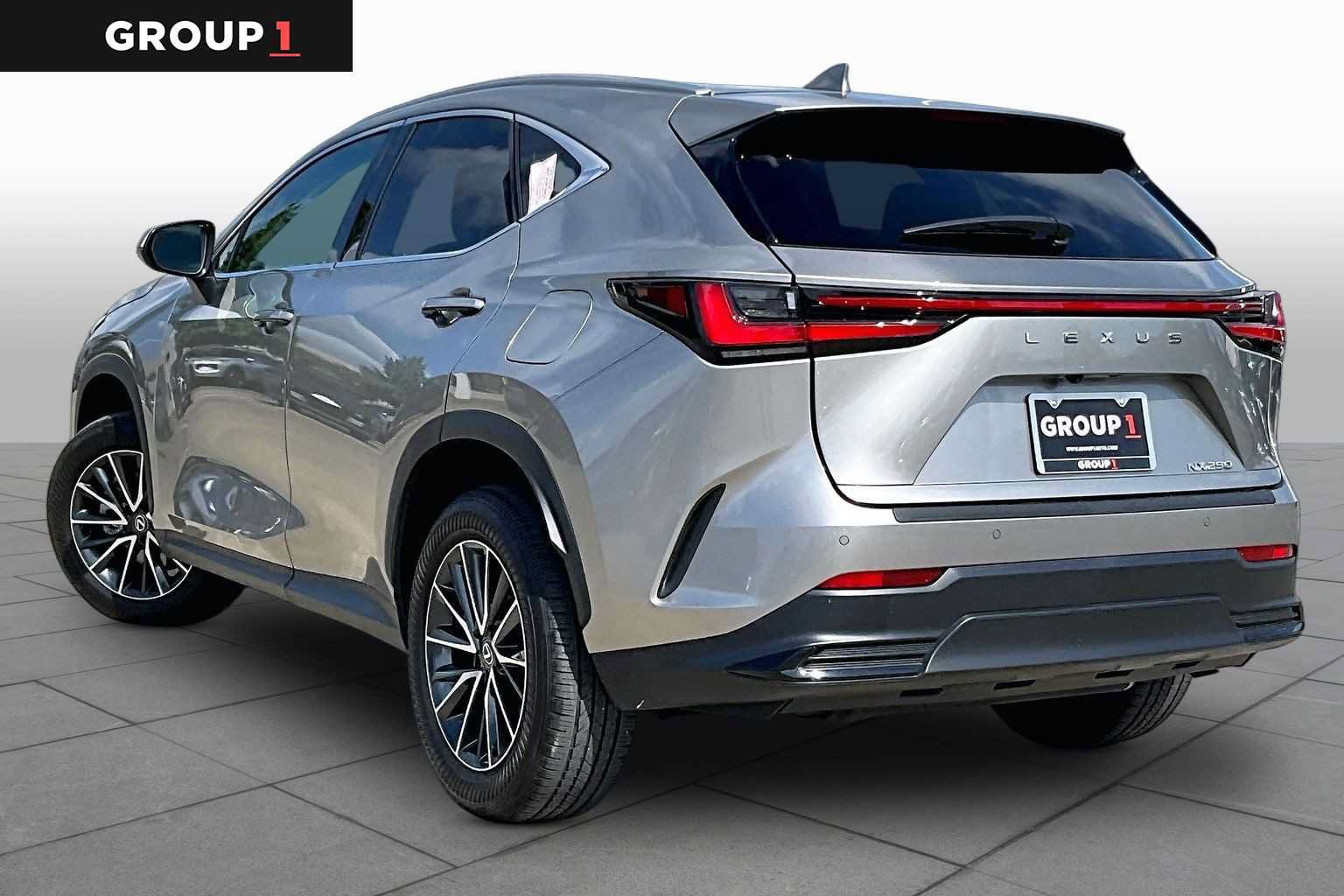 Used 2025 Lexus NX 250 FWD w/ Accessory Package (Z2) image 10