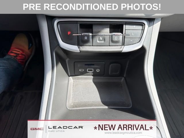 Used 2022 GMC Terrain SLT w/ LPO, Floor Liner Package AWD/4WD image 27