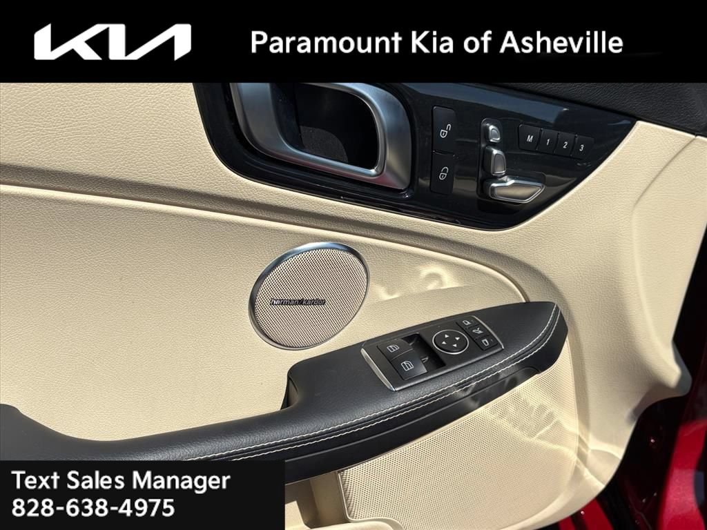 Used 2020 Mercedes-Benz SLC 300 image 21