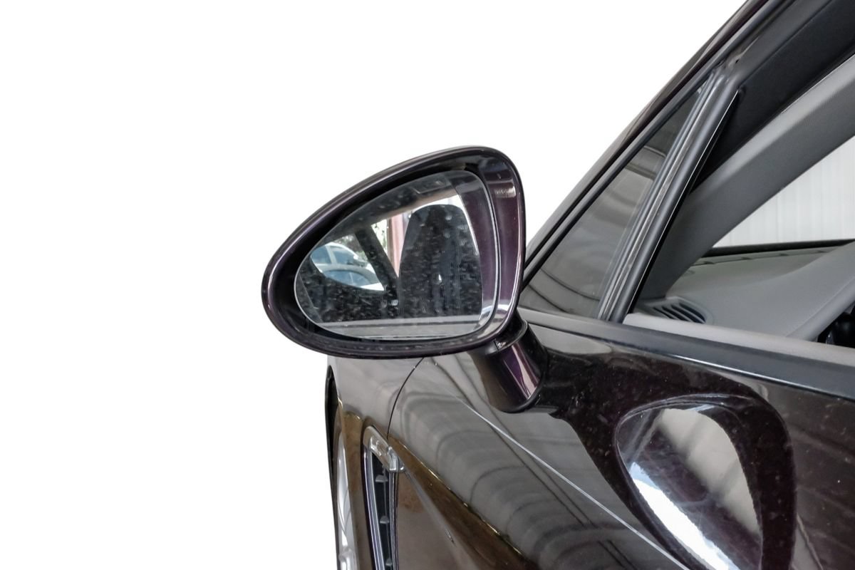 Used 2011 Porsche Panamera 4 AWD/4WD image 40