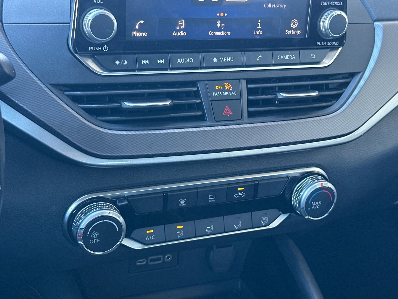 Used 2024 Nissan Altima 2.5 SR image 18