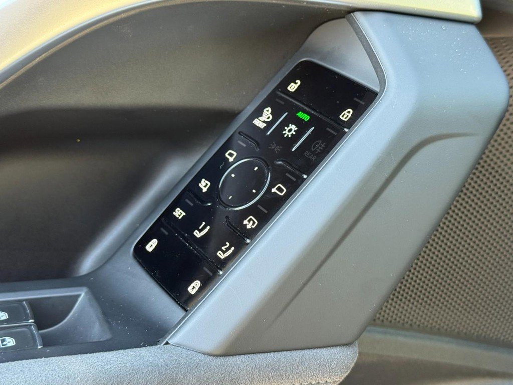 New 2025 Audi SQ5 Premium Plus image 12