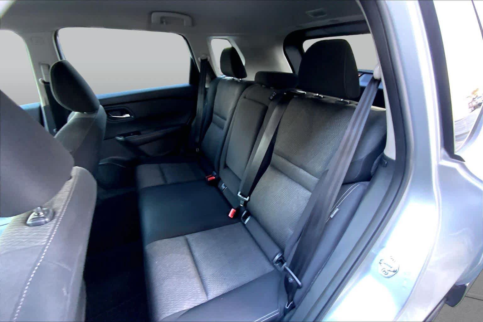 Used 2024 Nissan Rogue SV FWD image 20