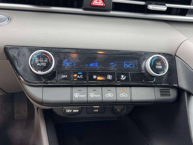 Used 2023 Hyundai Elantra SEL FWD image 28