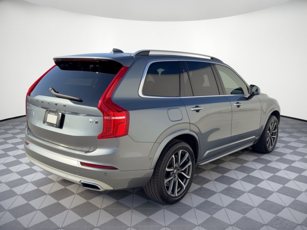 Used 2018 Volvo XC90 T6 Momentum w/ Convenience Package AWD/4WD image 9