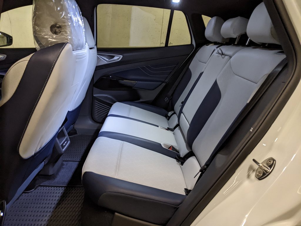 New 2025 Volkswagen ID.4 Pro S image 23