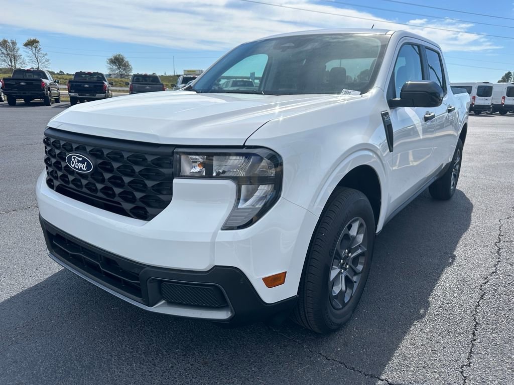 New 2025 Ford Maverick XLT w/ XLT Luxury Package image 4