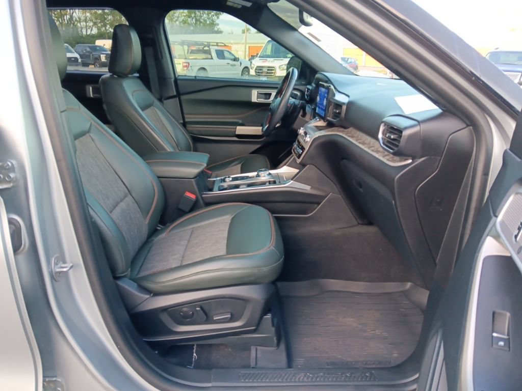 Used 2023 Ford Explorer Timberline w/ Timberline Technology Package AWD/4WD image 43