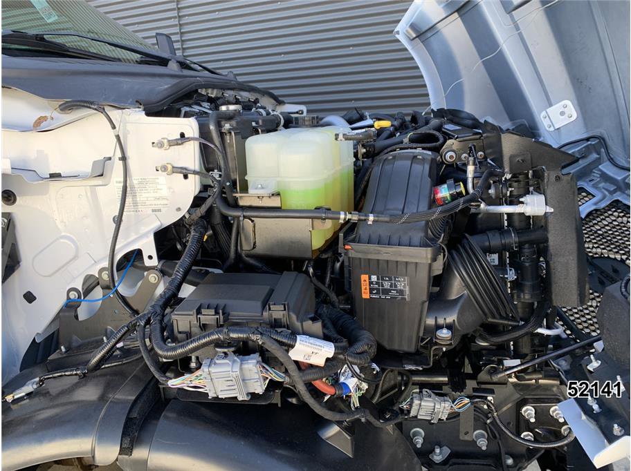 Used 2022 Ford F750 2WD Regular Cab Super Duty image 13