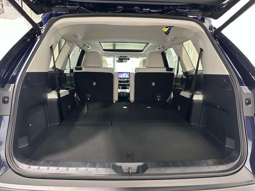 Used 2025 Toyota Grand Highlander AWD image 52