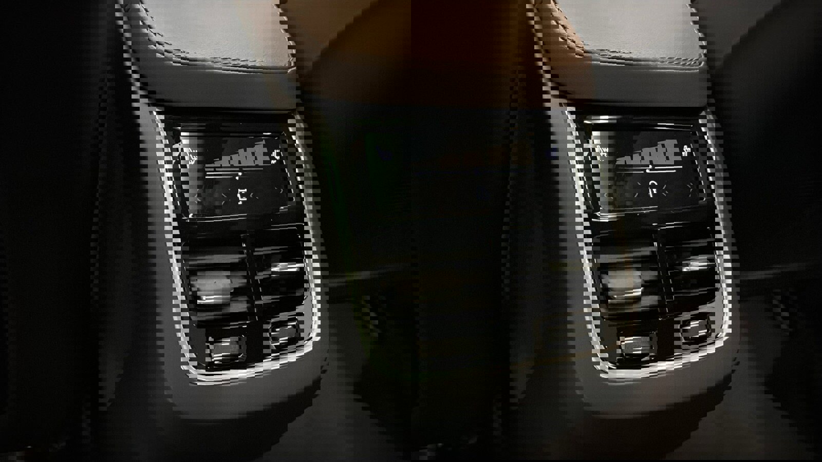 Used 2024 Volvo XC90 B6 Plus w/ Protection Package Premier image 28