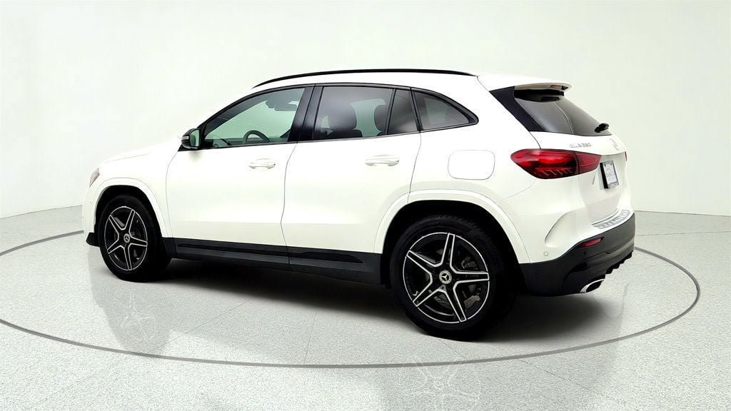 Used 2025 Mercedes-Benz GLA 250 4MATIC image 7