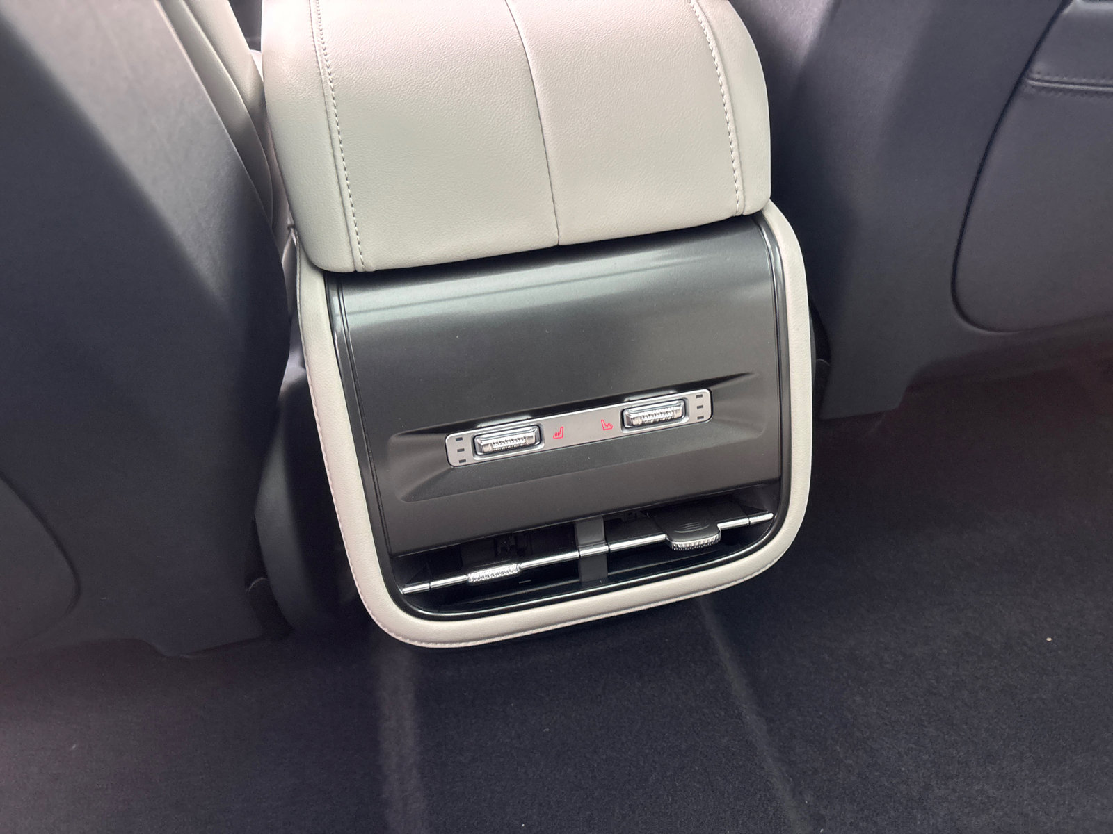 New 2026 Lincoln Nautilus Premier w/ Equipment Group 102A image 34