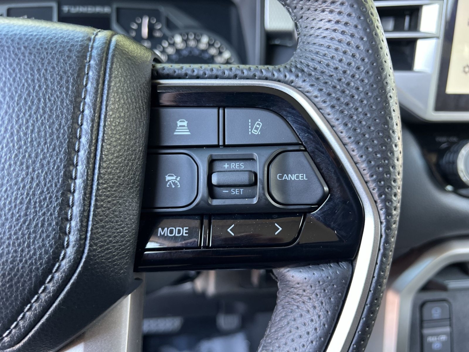 Used 2023 Toyota Tundra Limited AWD/4WD image 33