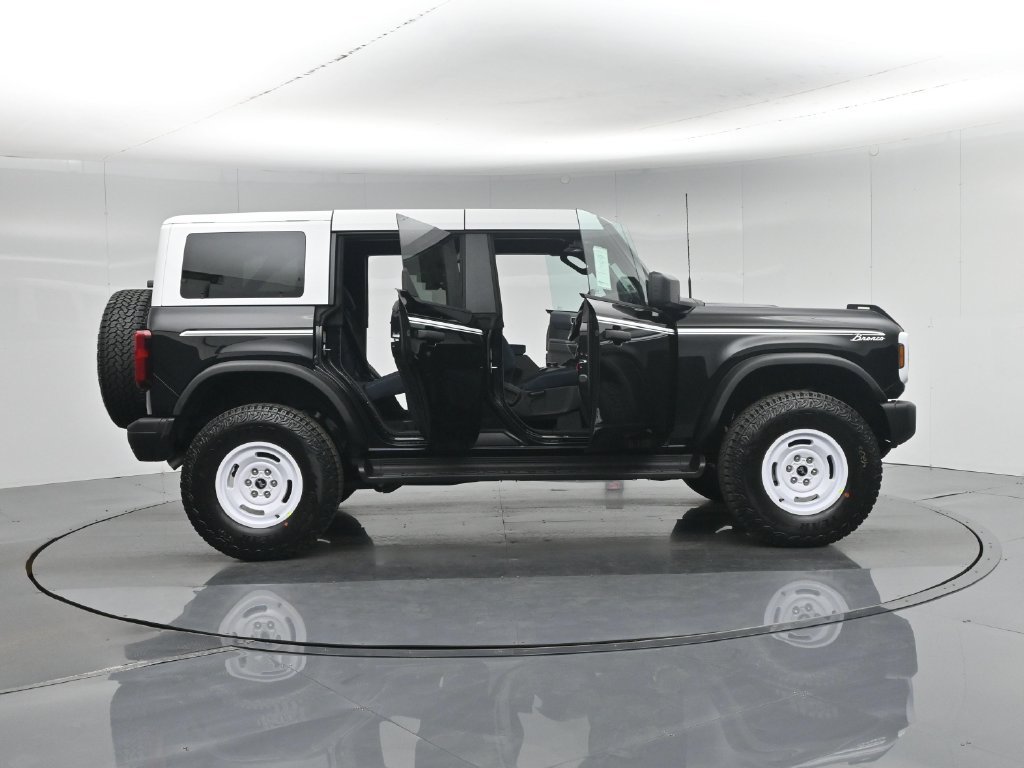 New 2026 Ford Bronco Heritage Edition AWD/4WD image 4
