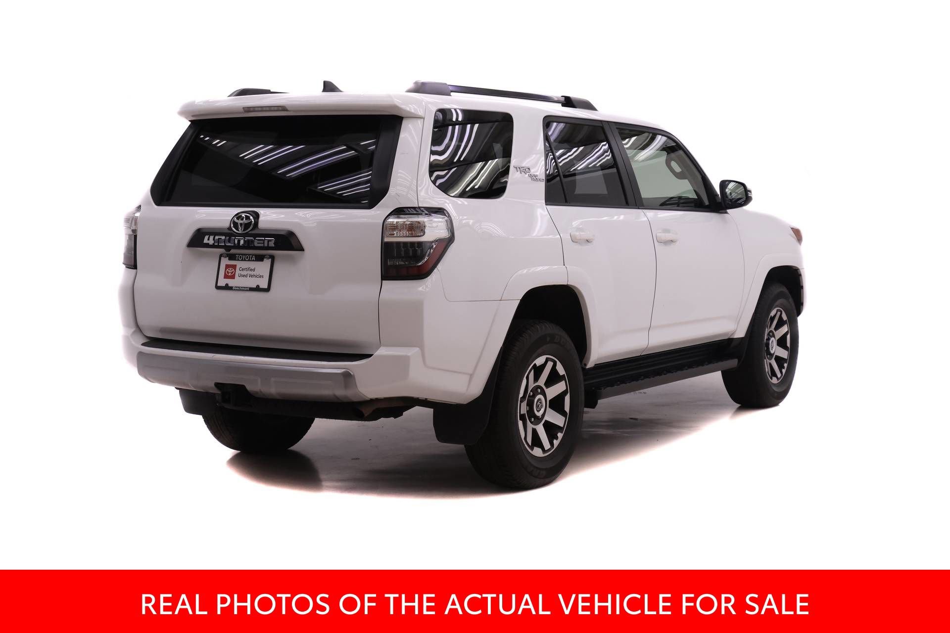 Certified 2024 Toyota 4Runner TRD Off-Road Premium AWD/4WD image 2