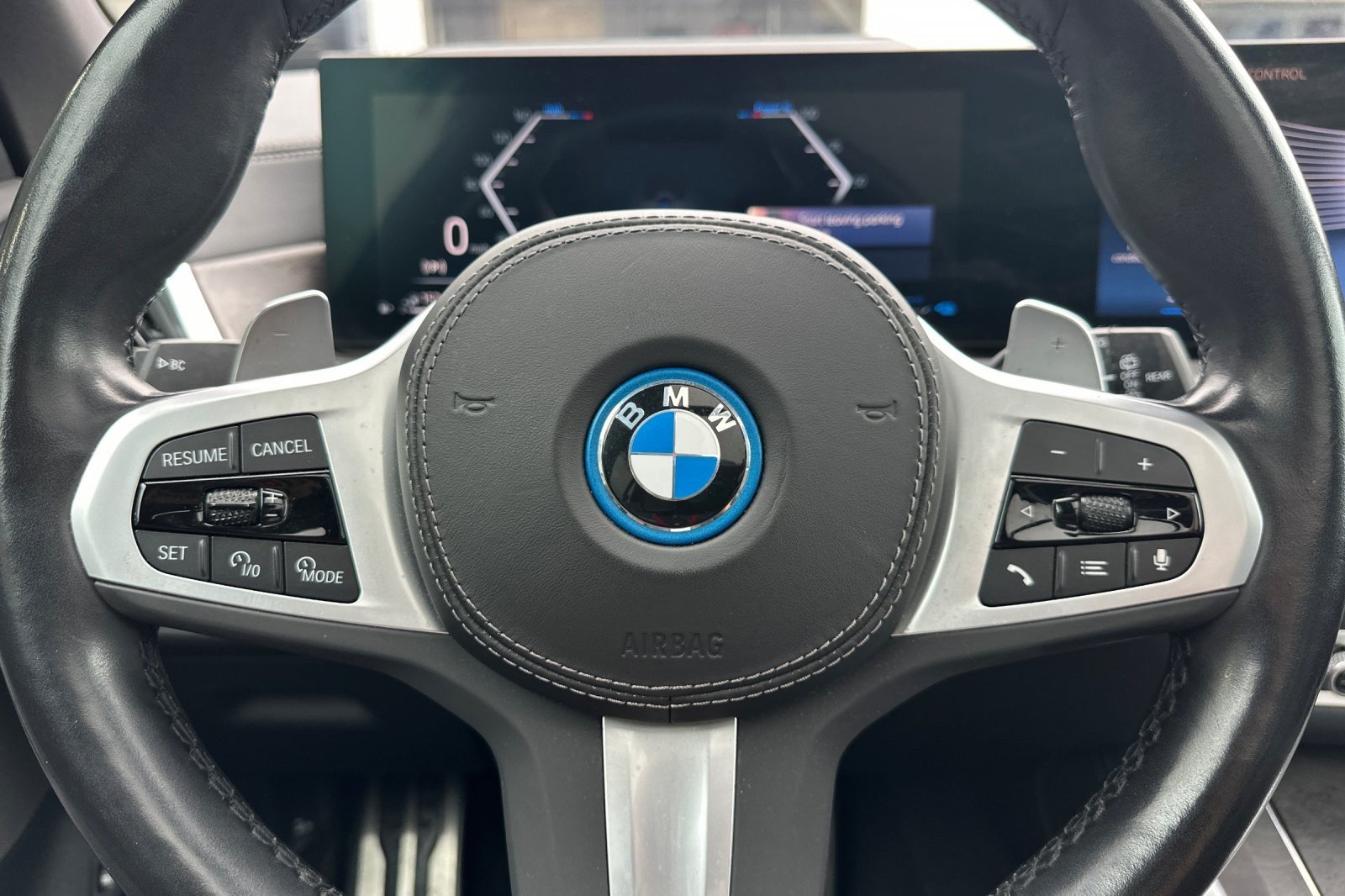 Used 2024 BMW X5 xDrive50e w/ M Sport Package AWD/4WD image 23