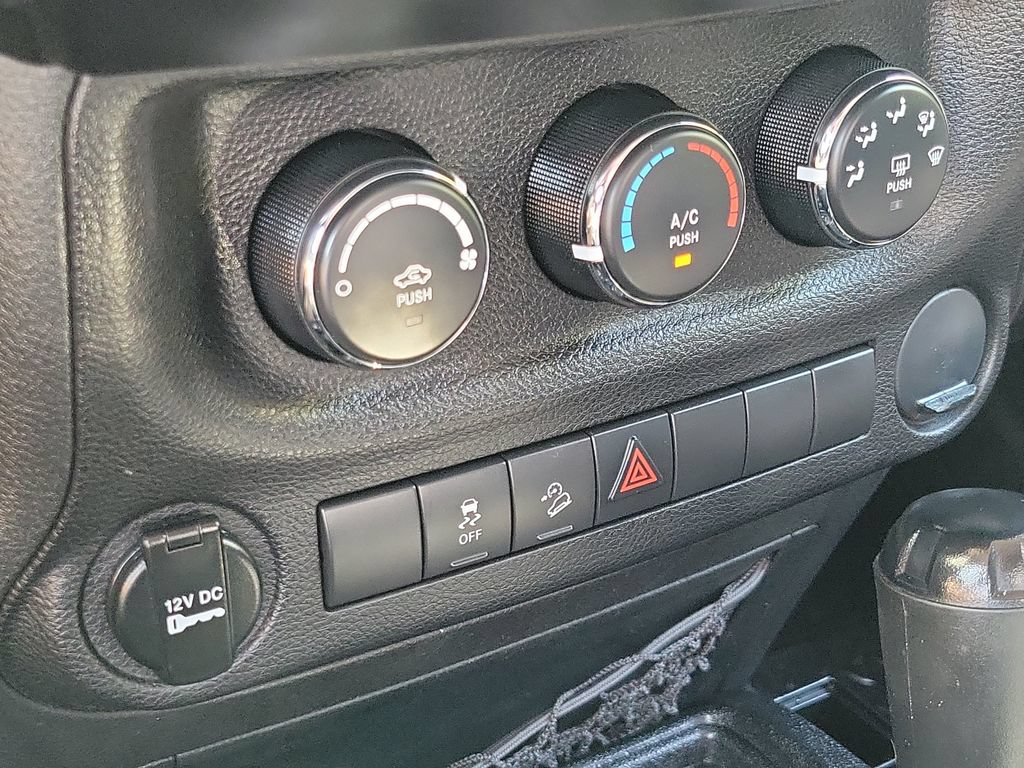 Used 2014 Jeep Wrangler Sport w/ Trailer Tow Group AWD/4WD image 21