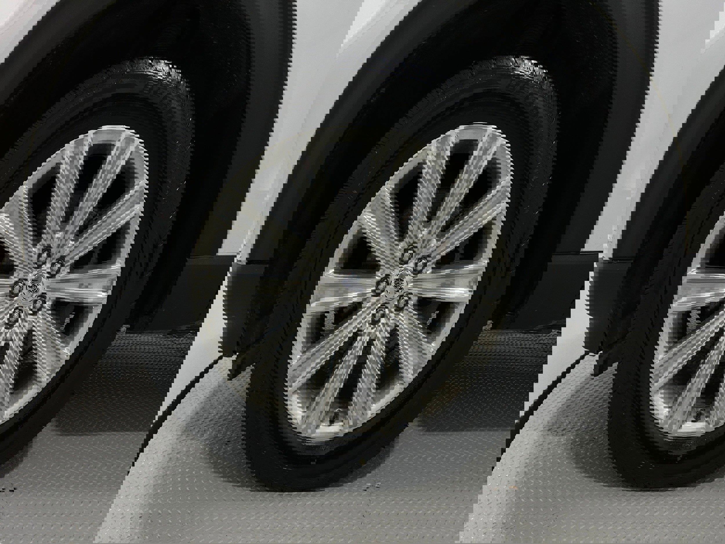 Used 2020 Ford Explorer Limited image 43