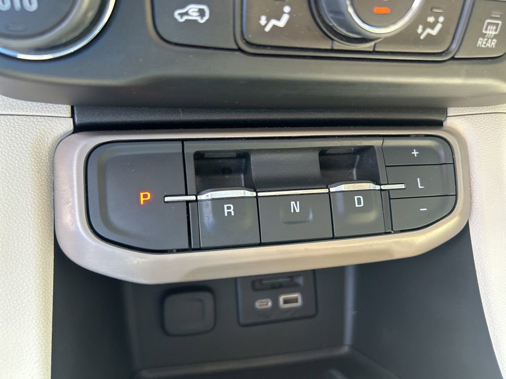 Used 2023 GMC Acadia Denali w/ Denali Ultimate Package image 14