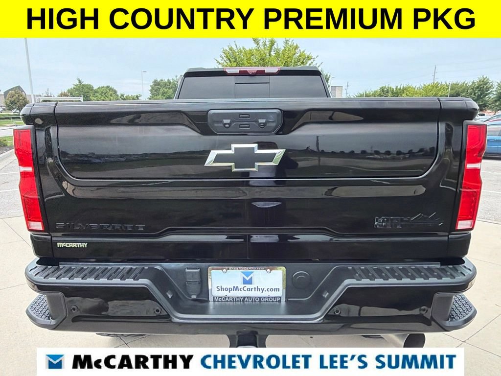 Used 2025 Chevrolet Silverado 2500 High Country w/ High Country Premium Package AWD/4WD image 14