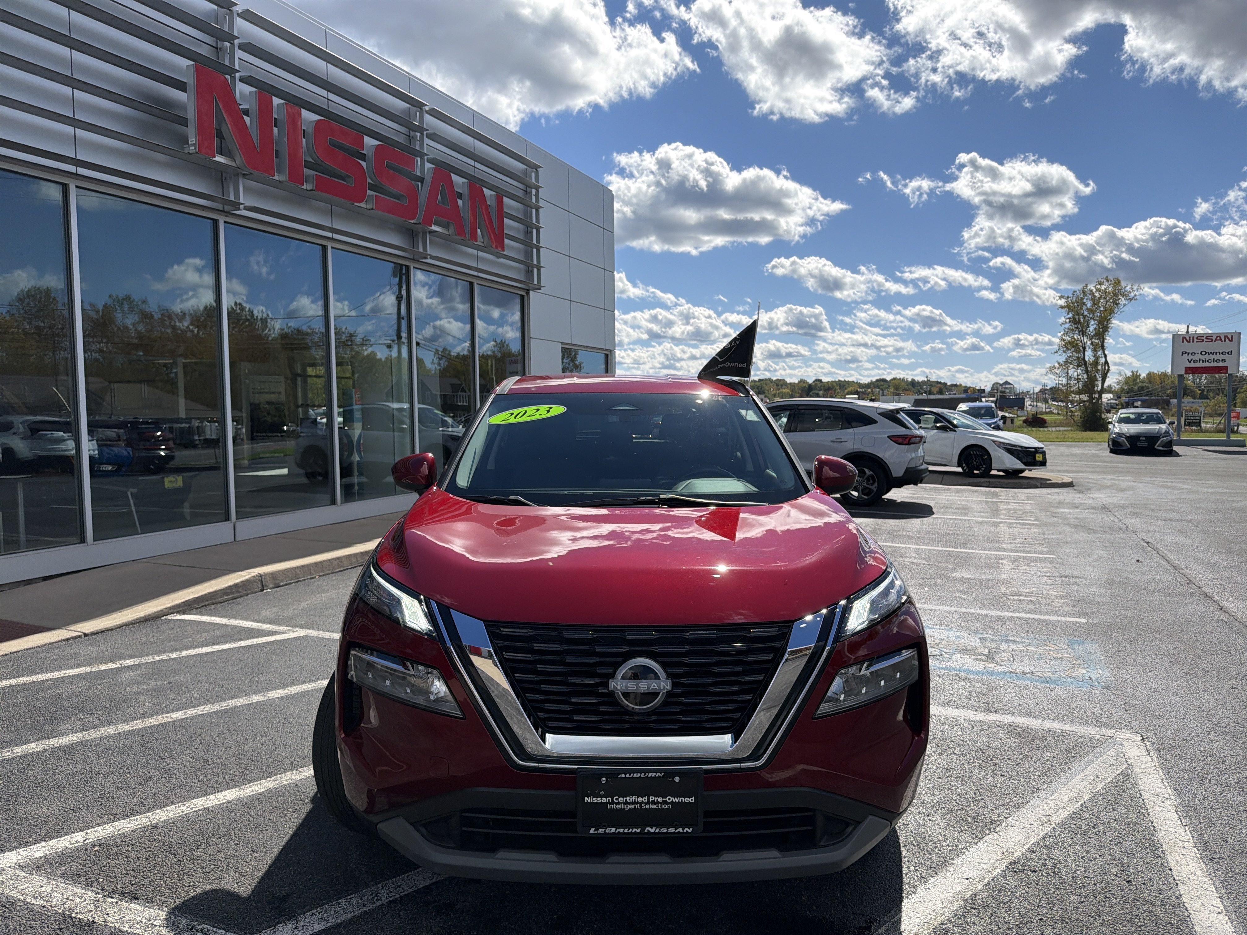 Certified 2023 Nissan Rogue SV AWD/4WD image 18