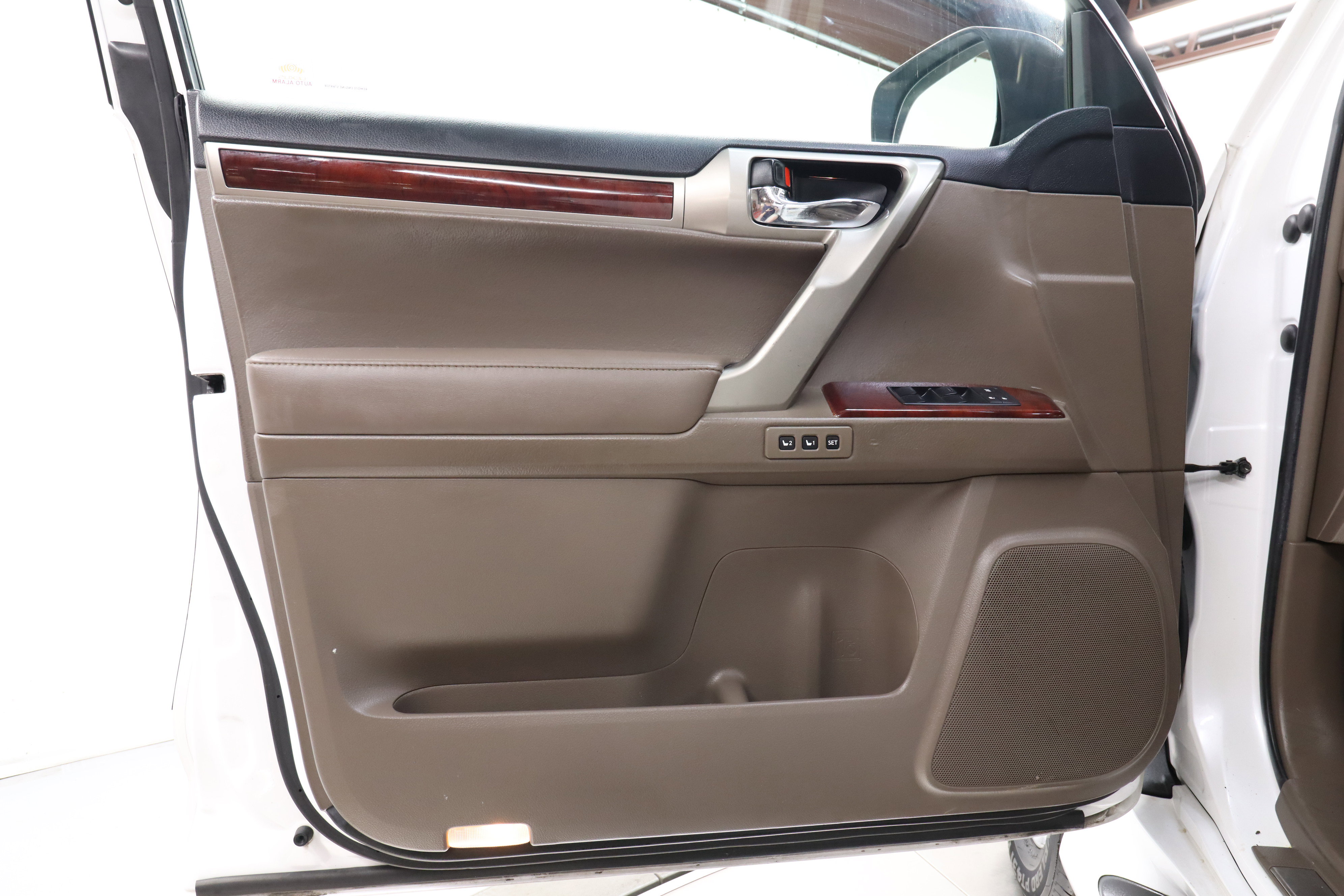 Used 2010 Lexus GX 460 image 23