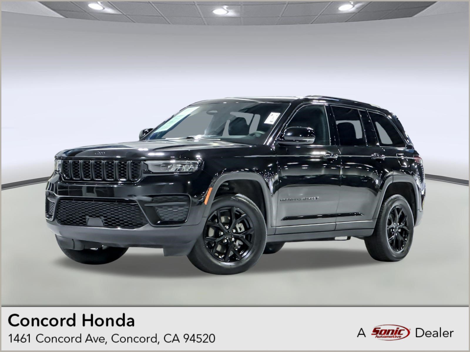 Used 2025 Jeep Grand Cherokee Altitude