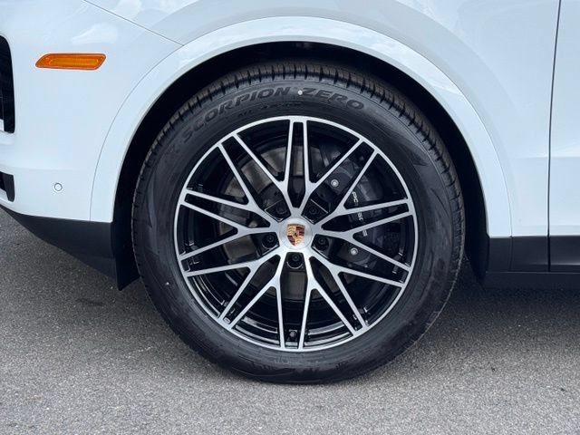 New 2026 Porsche Cayenne Coupe AWD/4WD image 11