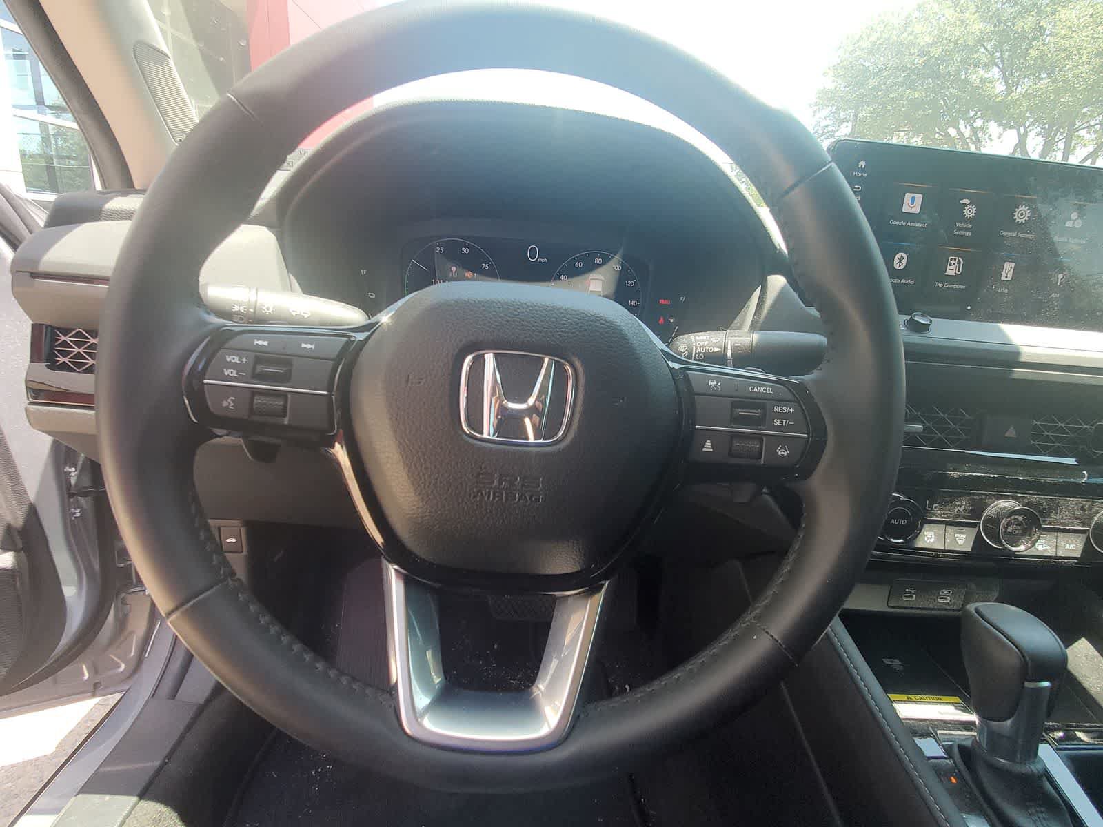 Used 2024 Honda Accord Touring image 14