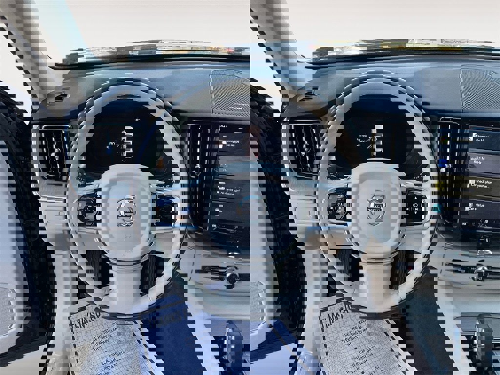 Certified 2023 Volvo XC60 B5 Plus w/ Protection Package Premier image 9