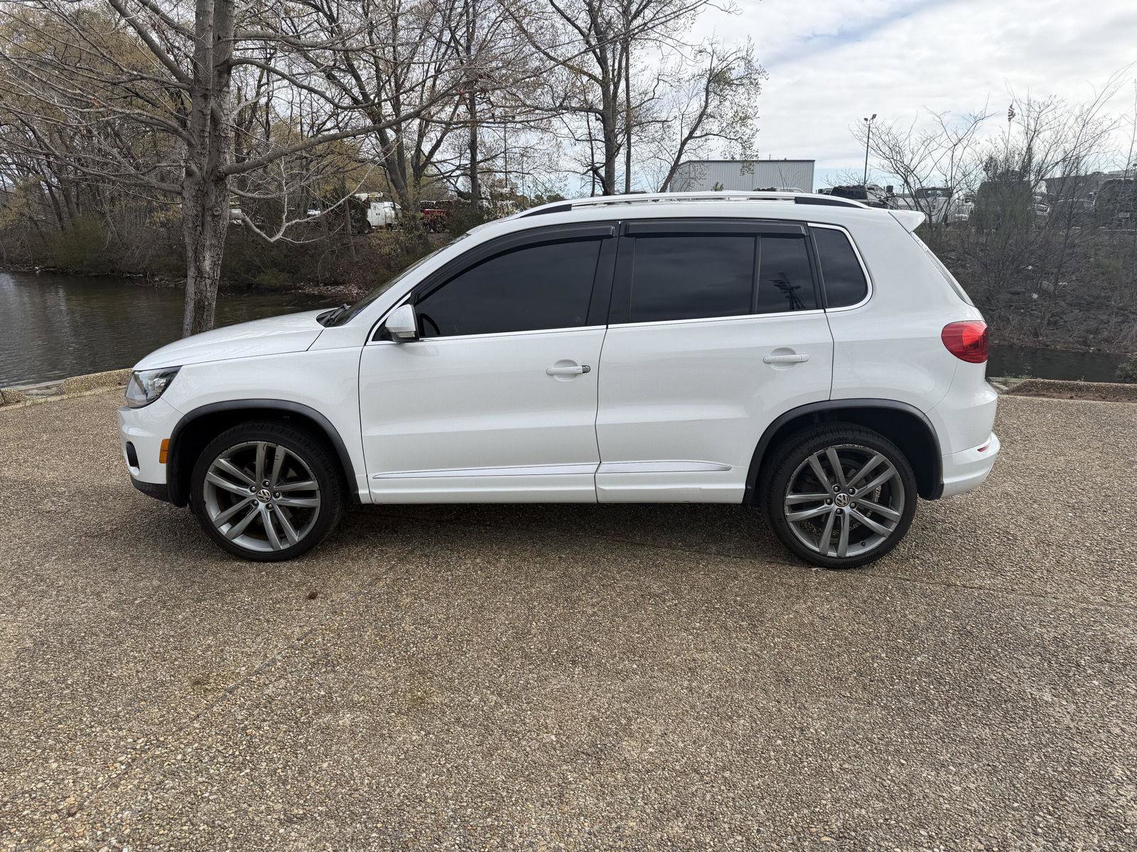 Used 2015 Volkswagen Tiguan R-Line image 7