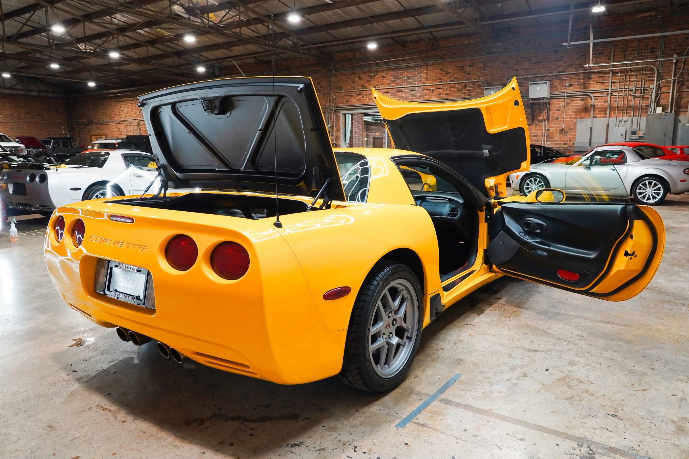 Used 2002 Chevrolet Corvette Z06 w/ Memory Pkg RWD image 30