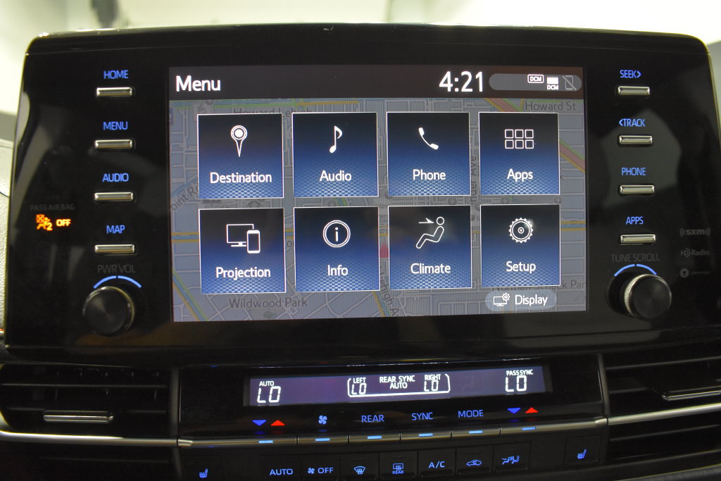 Used 2021 Toyota Sienna XSE AWD/4WD image 25