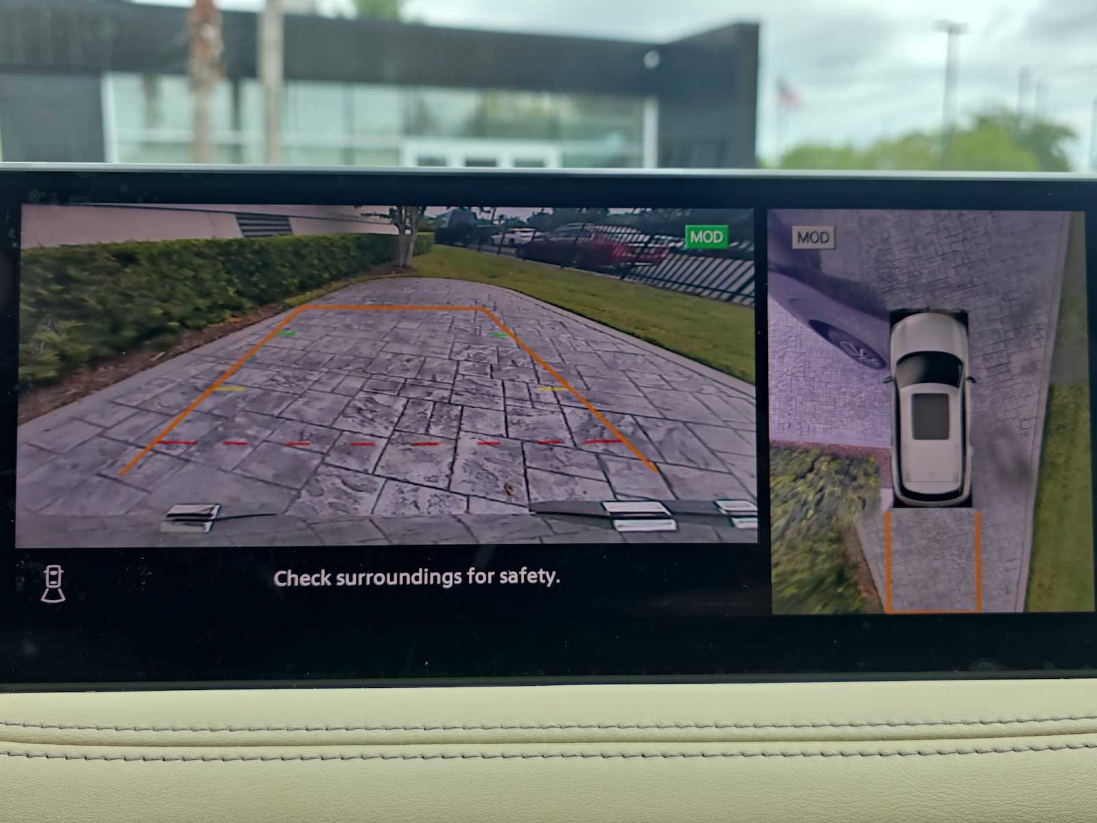 Used 2024 INFINITI QX60 Sensory w/ Vision Package image 21