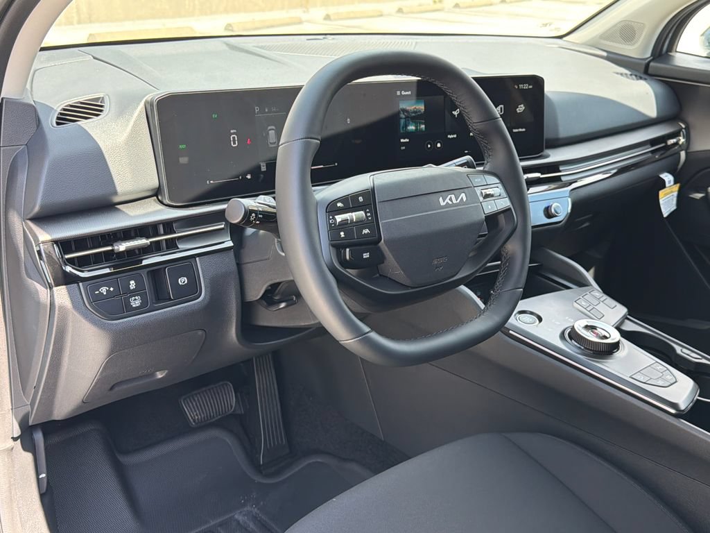 New 2027 Kia Sportage S FWD image 17