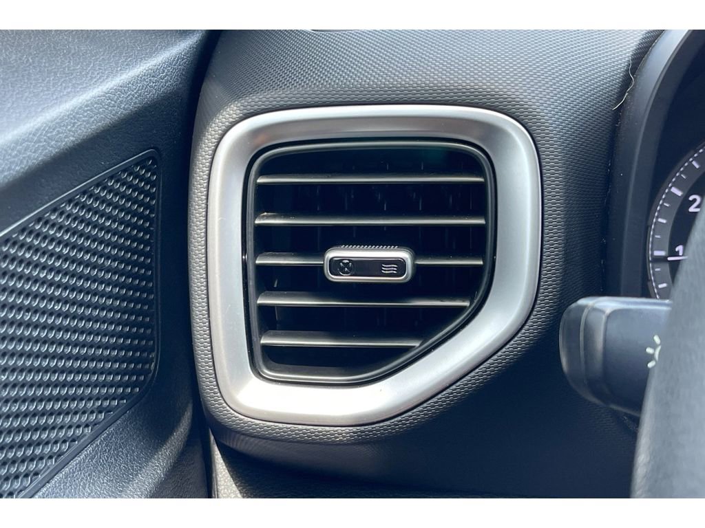 Used 2021 Hyundai Venue SE image 28