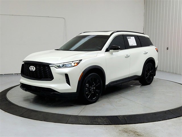 Used 2025 INFINITI QX60 Luxe w/ Black Edition image 3