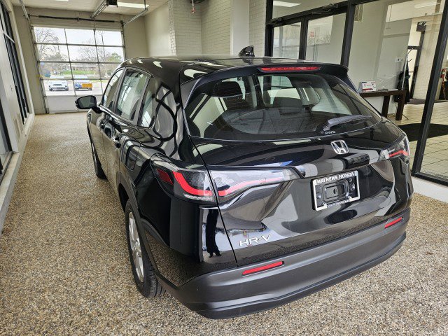 Used 2023 Honda HR-V LX image 4