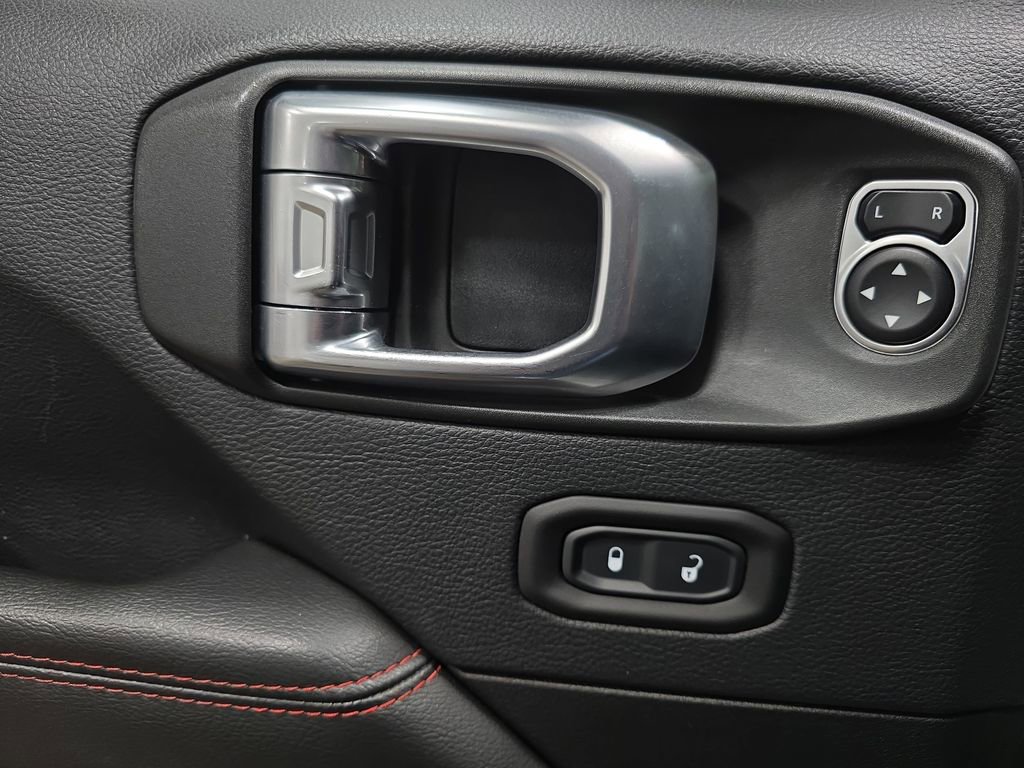 Used 2019 Jeep Wrangler Unlimited Rubicon AWD/4WD image 27